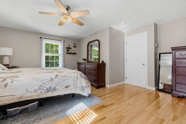 8 Kenwood Drive, Newton, NH 03858