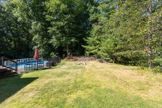 8 Kenwood Drive, Newton, NH 03858