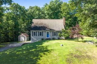 8 Kenwood Drive, Newton, NH 03858