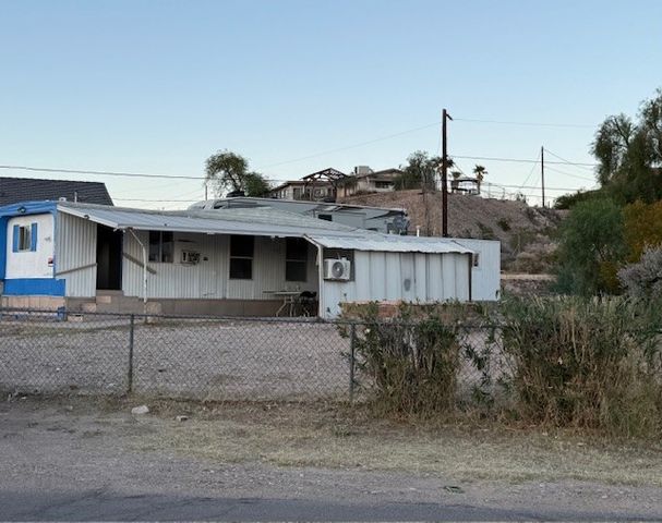 775 Swan Drive, Bullhead City, AZ 86442