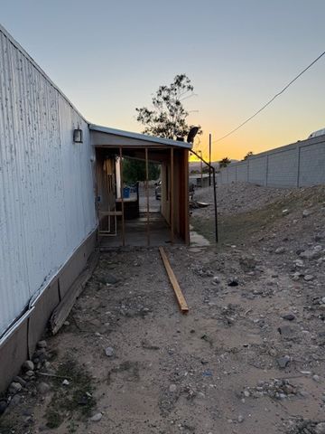 775 Swan Drive, Bullhead City, AZ 86442