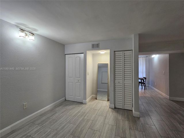 8075 SW 107th Ave 114, Miami, FL 33173