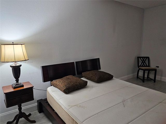 8075 SW 107th Ave 114, Miami, FL 33173