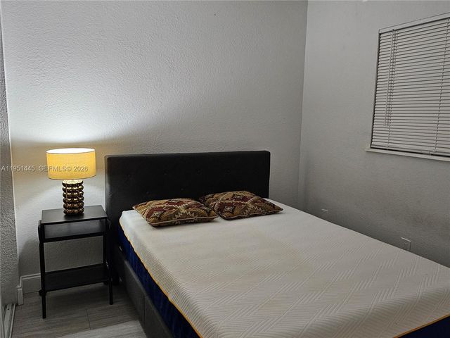 8075 SW 107th Ave 114, Miami, FL 33173