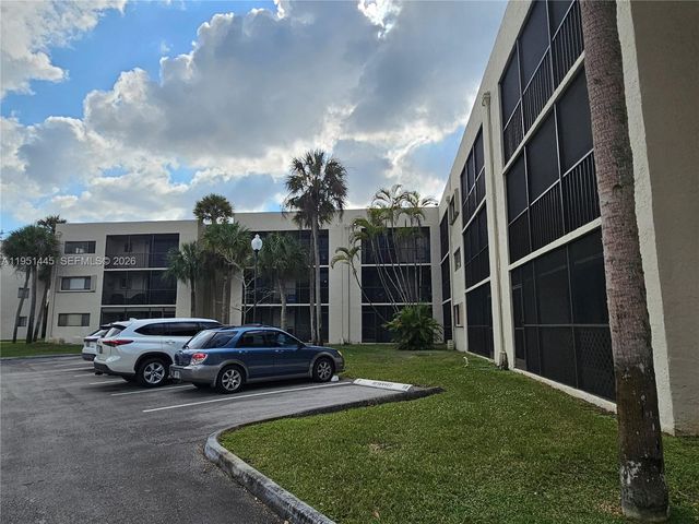 8075 SW 107th Ave 114, Miami, FL 33173