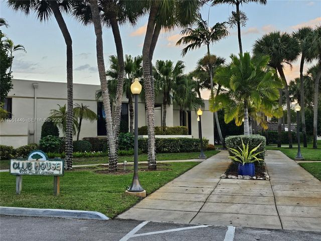 8075 SW 107th Ave 114, Miami, FL 33173