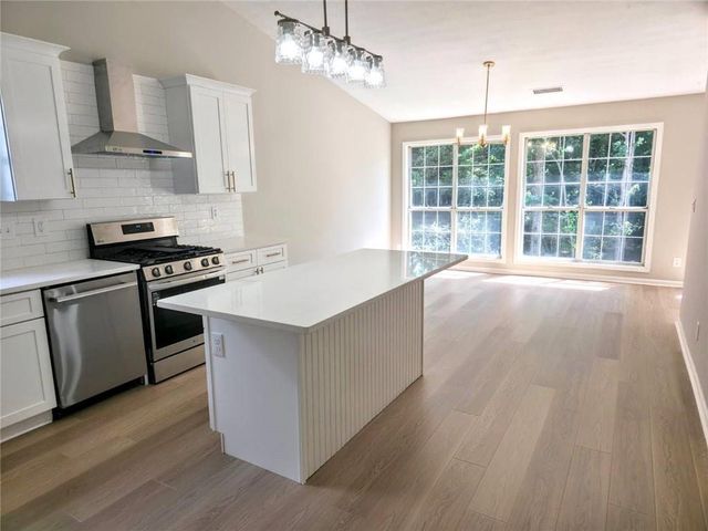 2620 Logan Way, Lawrenceville, GA 30043