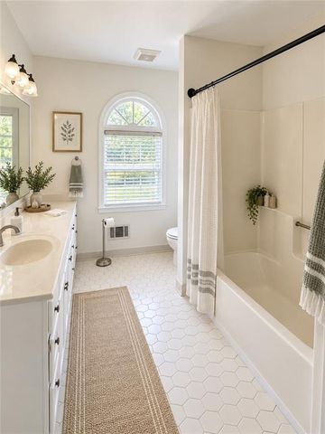 719 Flowers Crossing, Lawrenceville, GA 30044
