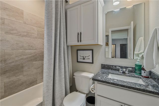 10600 Scarlet Peak Court, Bryan, TX 77845