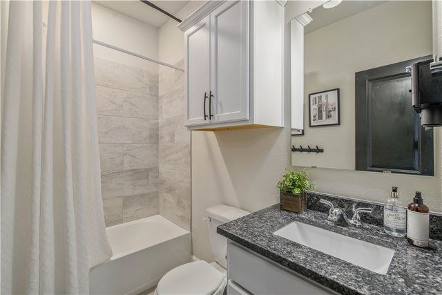 10600 Scarlet Peak Court, Bryan, TX 77845