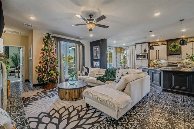 10600 Scarlet Peak Court, Bryan, TX 77845