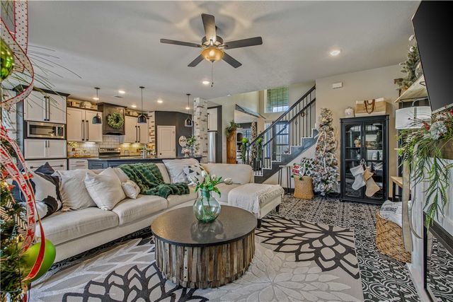 10600 Scarlet Peak Court, Bryan, TX 77845