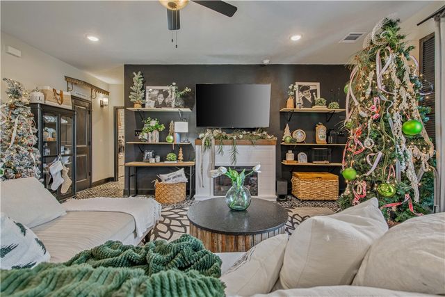 10600 Scarlet Peak Court, Bryan, TX 77845