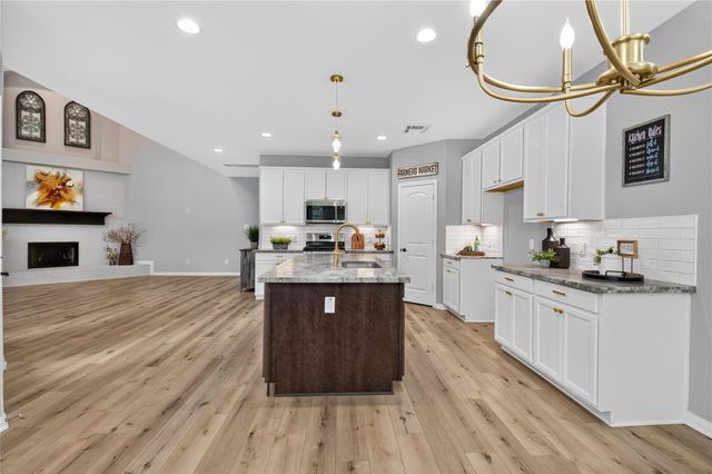 108 April Cove, Conroe, TX 77356