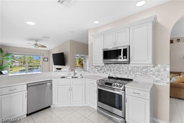 23310 Coconut Island DR 201, Estero, FL 34134
