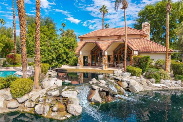 204 Lakecrest Lane, Palm Desert, CA 92260