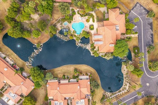 204 Lakecrest Lane, Palm Desert, CA 92260