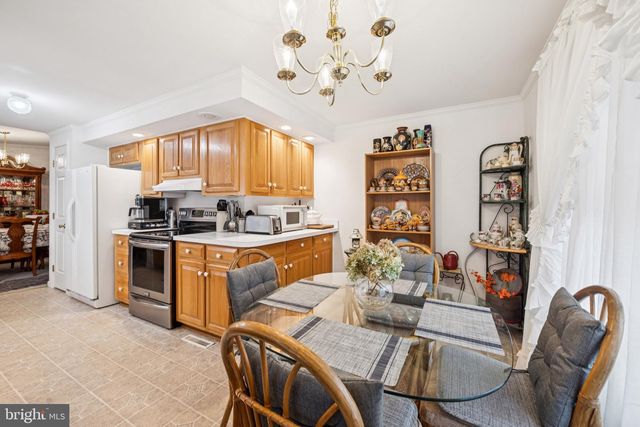 723 BAYBERRY LN, Williamstown, NJ 08094