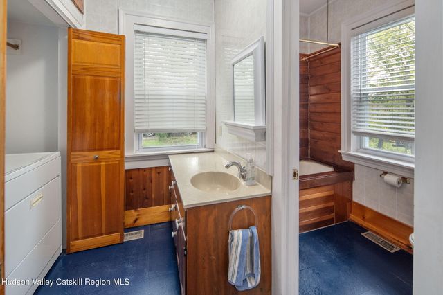 6550 Hill Street, Hudson, NY 12534