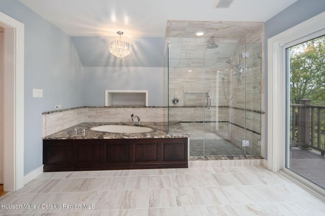 6550 Hill Street, Hudson, NY 12534