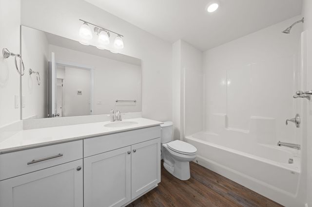 4124 SW Pumice Avenue 75, Redmond, OR 97756