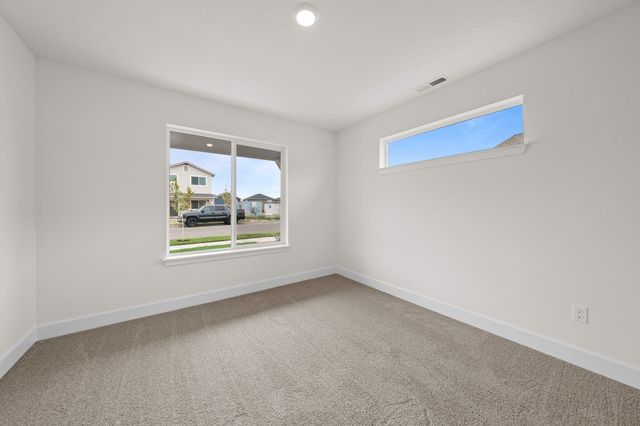 4124 SW Pumice Avenue 75, Redmond, OR 97756