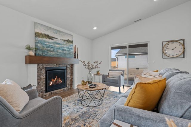 4124 SW Pumice Avenue 75, Redmond, OR 97756