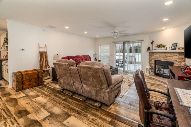 13310 E Idlewood Road, Mt Vernon, IL 62864