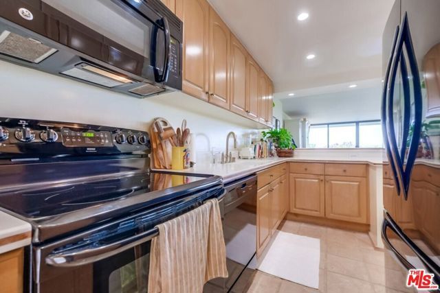 4337 Marina City 241, Marina Del Rey, CA 90292