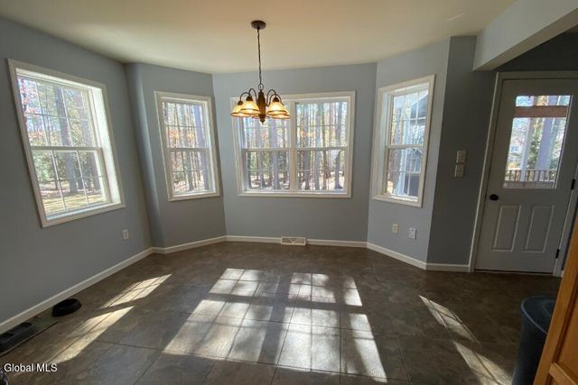 59 Glenburnie Drive, Wilton, NY 12831