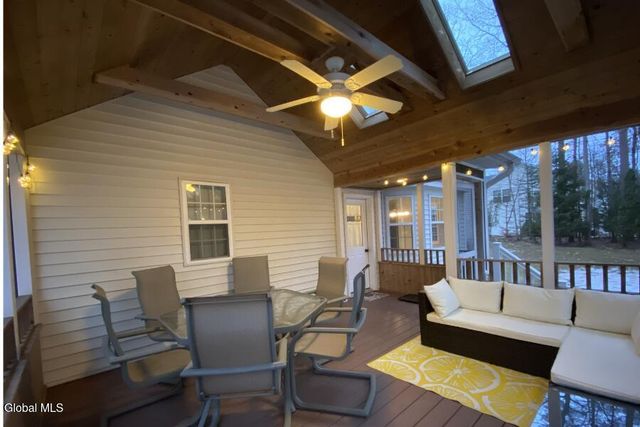 59 Glenburnie Drive, Wilton, NY 12831