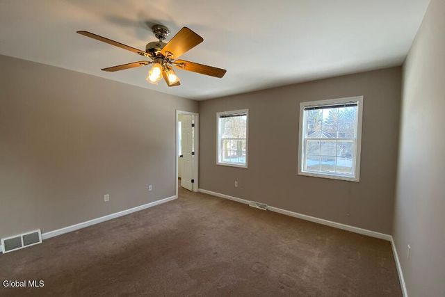 59 Glenburnie Drive, Wilton, NY 12831