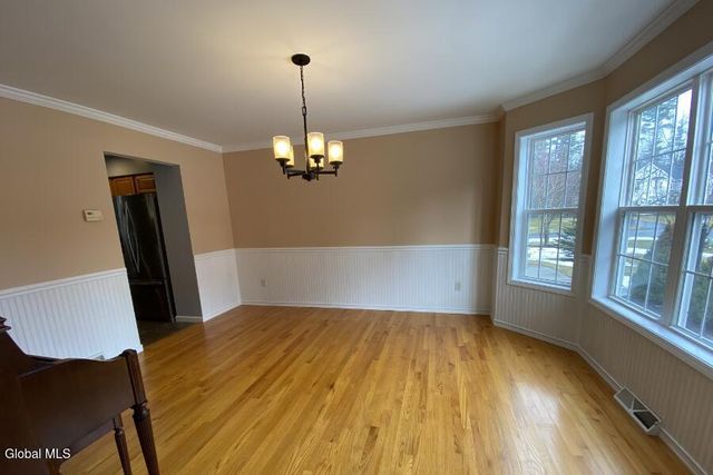 59 Glenburnie Drive, Wilton, NY 12831