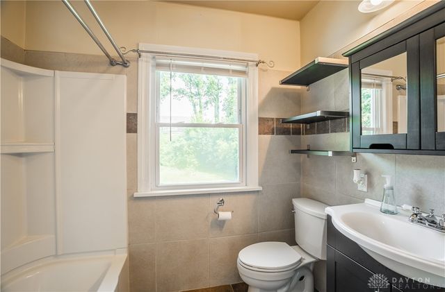 17 Burgess Avenue, Dayton, OH 45415
