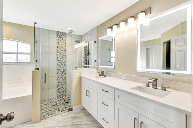 11631 Red Hibiscus DR, Bonita Springs, FL 34135