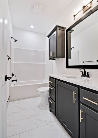2 Boswell Lane, Bella Vista, AR 72715