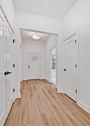 2 Boswell Lane, Bella Vista, AR 72715