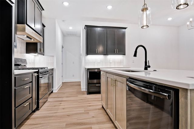 2 Boswell Lane, Bella Vista, AR 72715