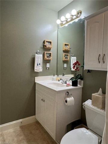 8706 M G Trail, Stokesdale, NC 27357