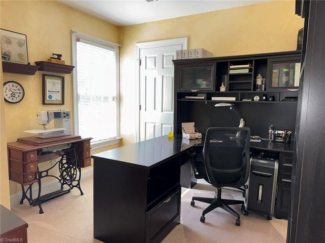 8706 M G Trail, Stokesdale, NC 27357