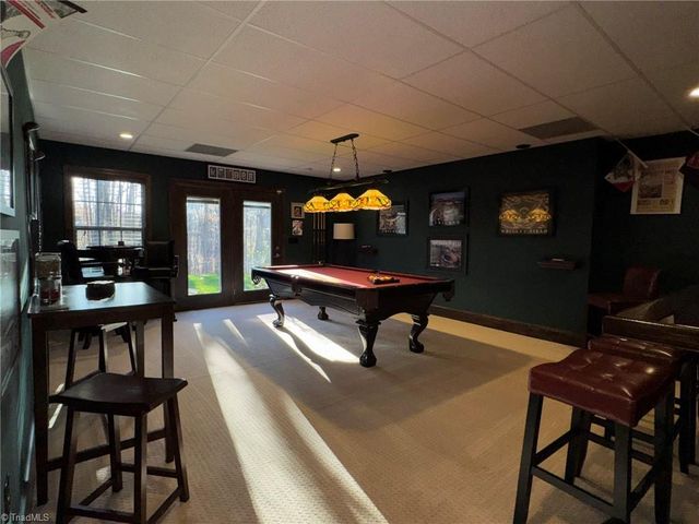 8706 M G Trail, Stokesdale, NC 27357