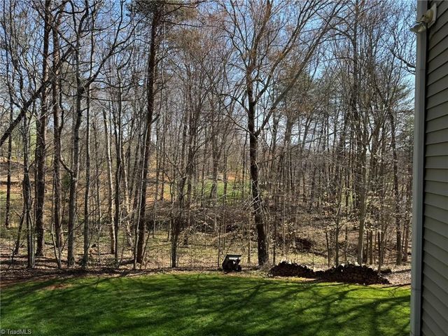 8706 M G Trail, Stokesdale, NC 27357