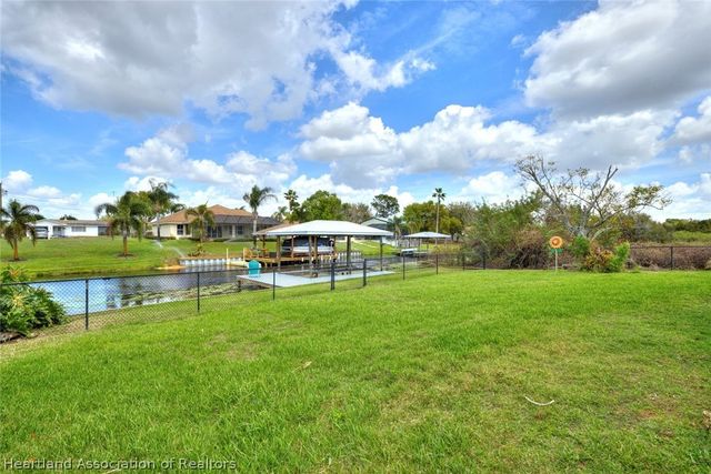 130 Mango Road NE, Lake Placid, FL 33852