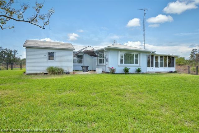 130 Mango Road NE, Lake Placid, FL 33852