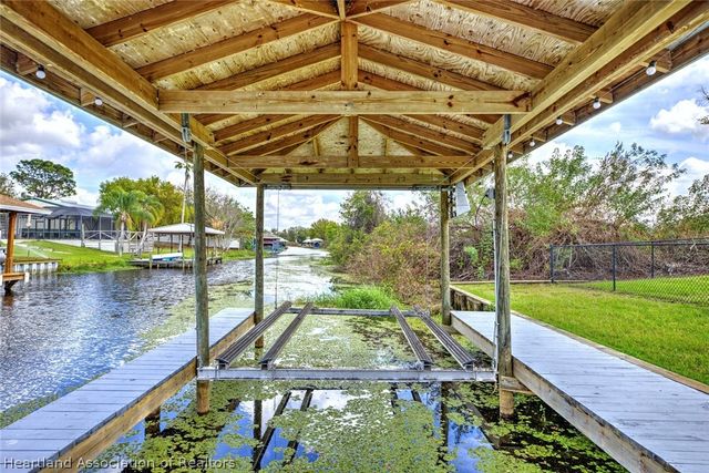 130 Mango Road NE, Lake Placid, FL 33852