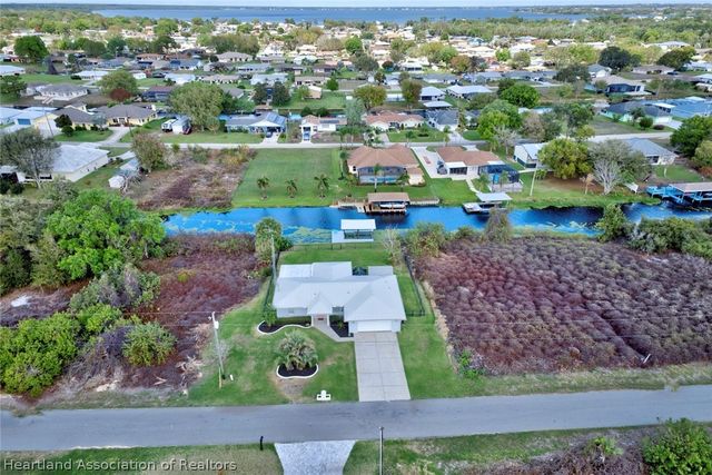 130 Mango Road NE, Lake Placid, FL 33852