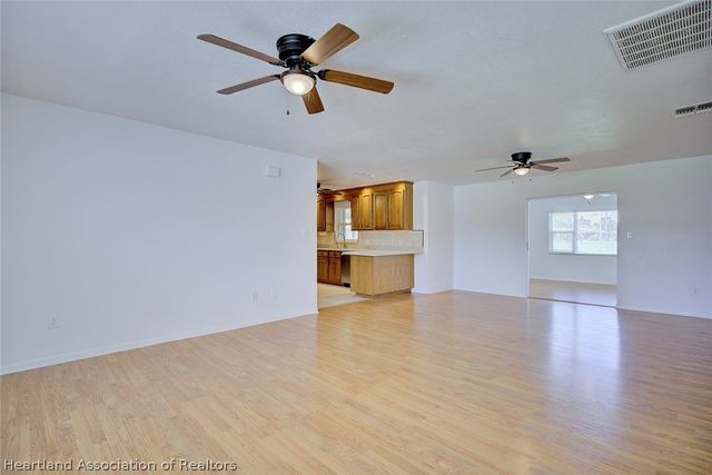 130 Mango Road NE, Lake Placid, FL 33852