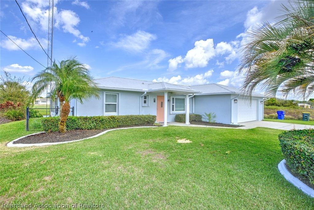 130 Mango Road NE, Lake Placid, FL 33852