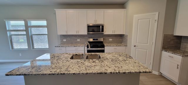 2231 Cliff Springs Drive, Forney, TX 75126