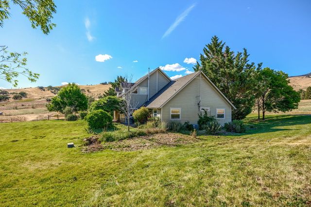 2101 Dead Indian Memorial Road, Ashland, OR 97520